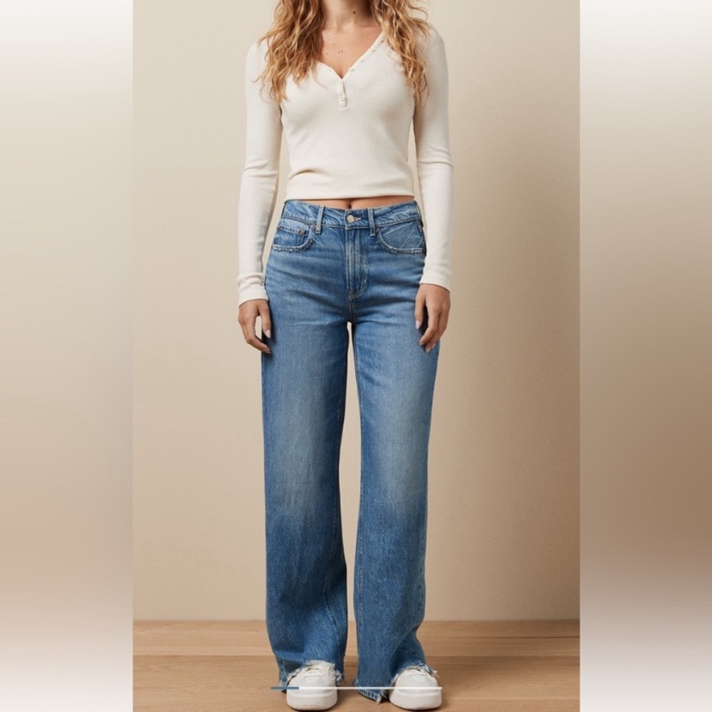 AE Dreamy Drape Super High-Waisted Baggy Ultra Wide-Leg Jean Sz 4 27 NEW